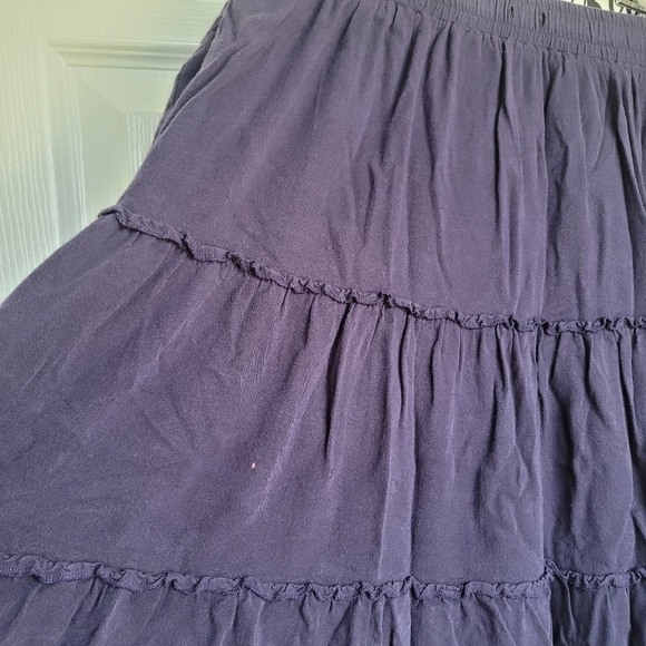 Navy Blue Midi Double Tiered Skirt with Pockets Size Small - Picture 14 of 15